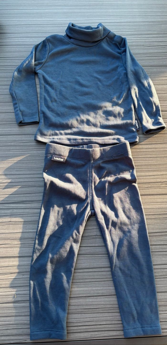 Lot de sous vêtements ski, géothermique  Un pantalon et un t shirt manches longues et col roulé
