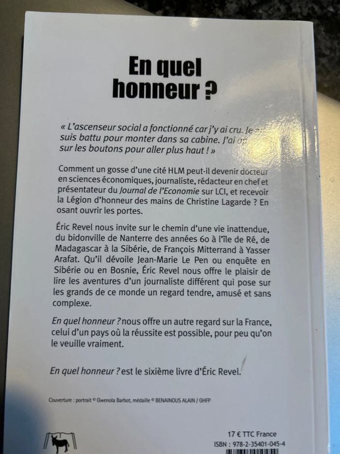 En quel honneur ? - photo numéro 2