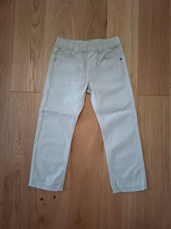 Pantalon beige écru 4 ans Très bon état
