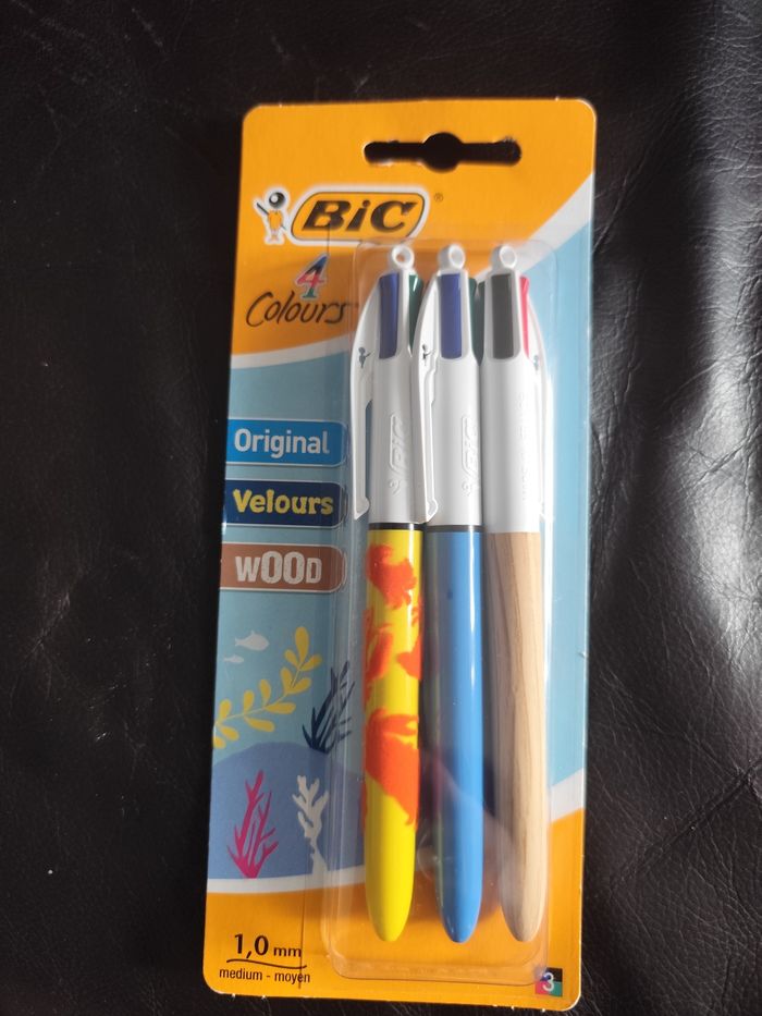 Stylos 4 couleurs Bic - photo numéro 2