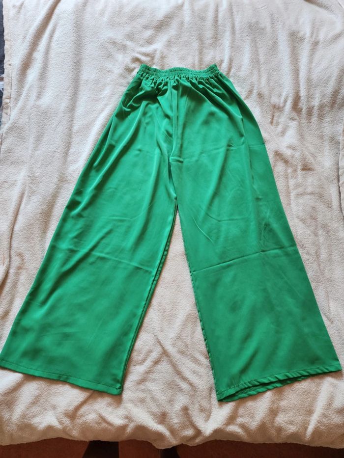 Pantalon à jambes larges / palazzo vert TU 36/40 - photo numéro 3