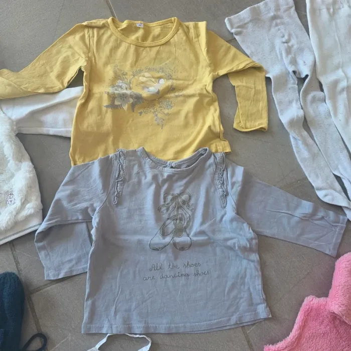 Lot vêtements 18 / 24 mois - photo numéro 3