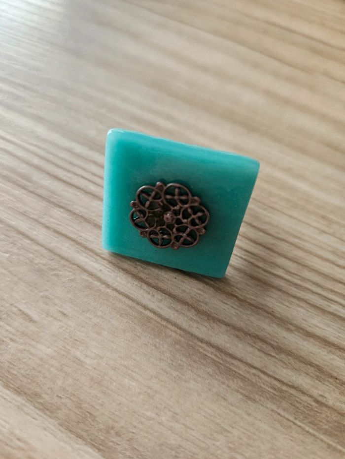 Bague fantaisie ajustable - photo numéro 3