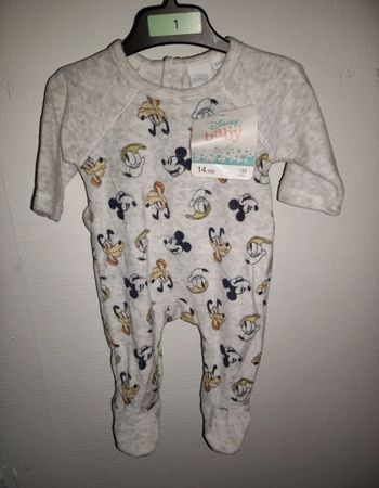 Pyjama Disney baby taille 1 mois