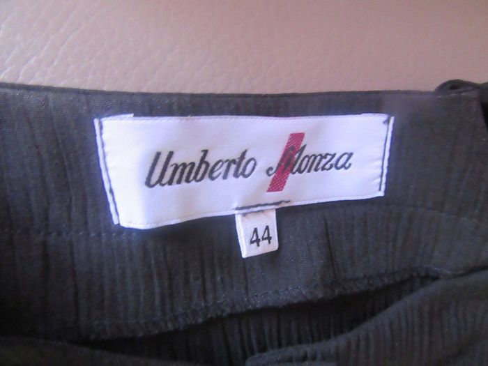 Robe noire taille 44 Umberto MOnza - photo numéro 3