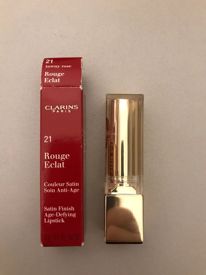 Clarins paris 21 rouge éclat coulleur satin sion anti-age - photo numéro 3