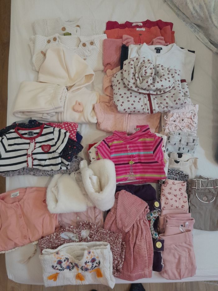 Lot vêtements fille  taille 6 mois - photo numéro 2