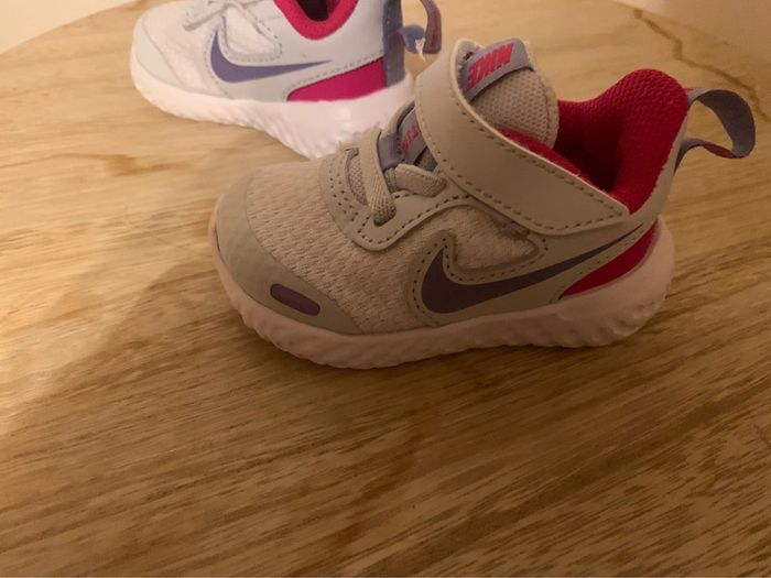 Superbe basket Nike taille 17 - photo numéro 3