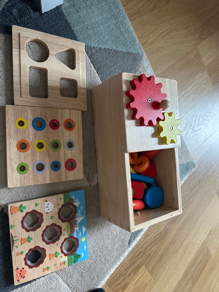 Lot de jouets en très bonne état - photo numéro 7