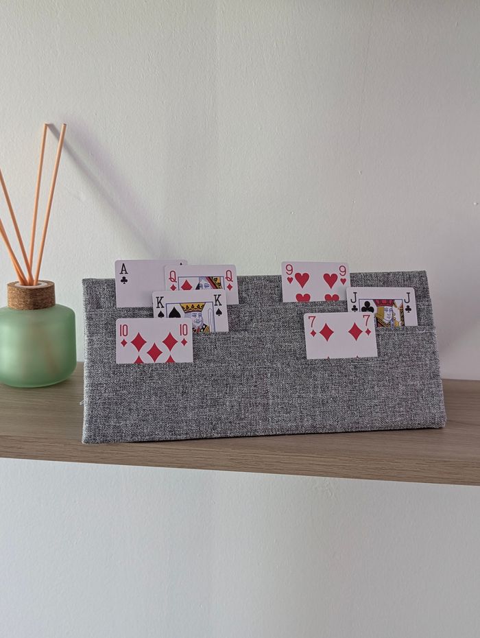Porte cartes de jeu modèle gris uni
