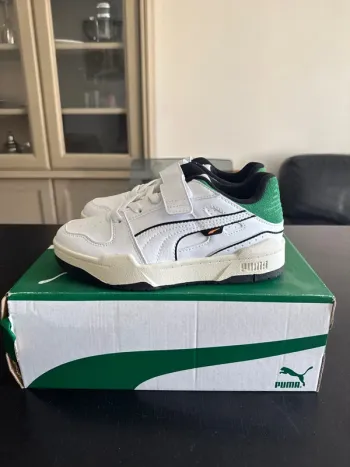 Baskets Puma blanches/vertes – neuves, pointure 33
