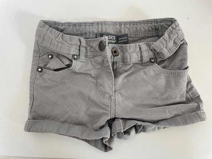 Lot vêtements fille 4 et 5 ans - photo numéro 9