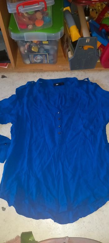 Chemise bleue kiabi t.m légère