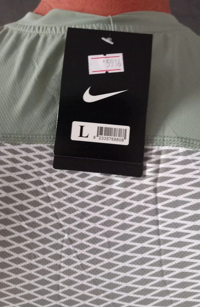 Debardeur nike - photo numéro 3