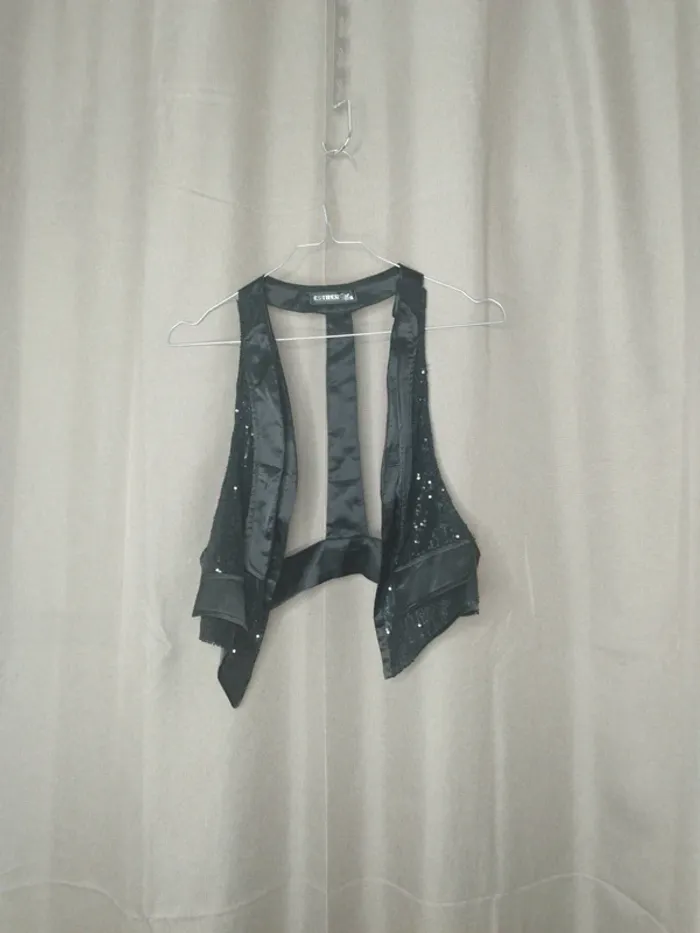 Veste sans manches à sequins