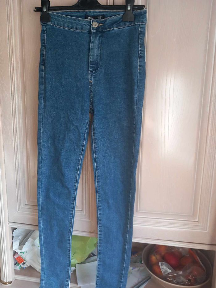 Jeans avec bas effiloché T38 Daysie