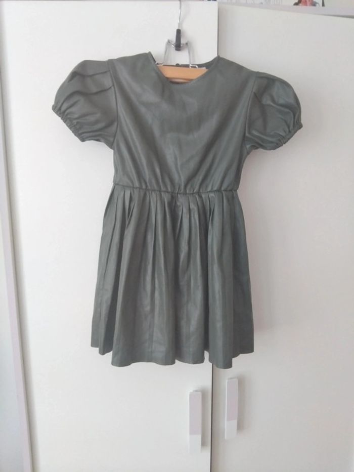 Robe Zara t6ans 100%polyurethane - photo numéro 5