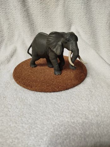 Figurine Éléphant Papo 2003