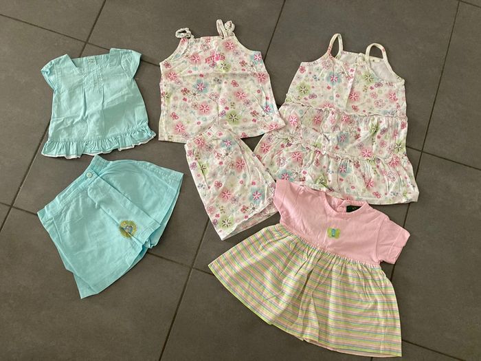 Lot ensemble robe vêtement bébé fille 6 mois garde robe