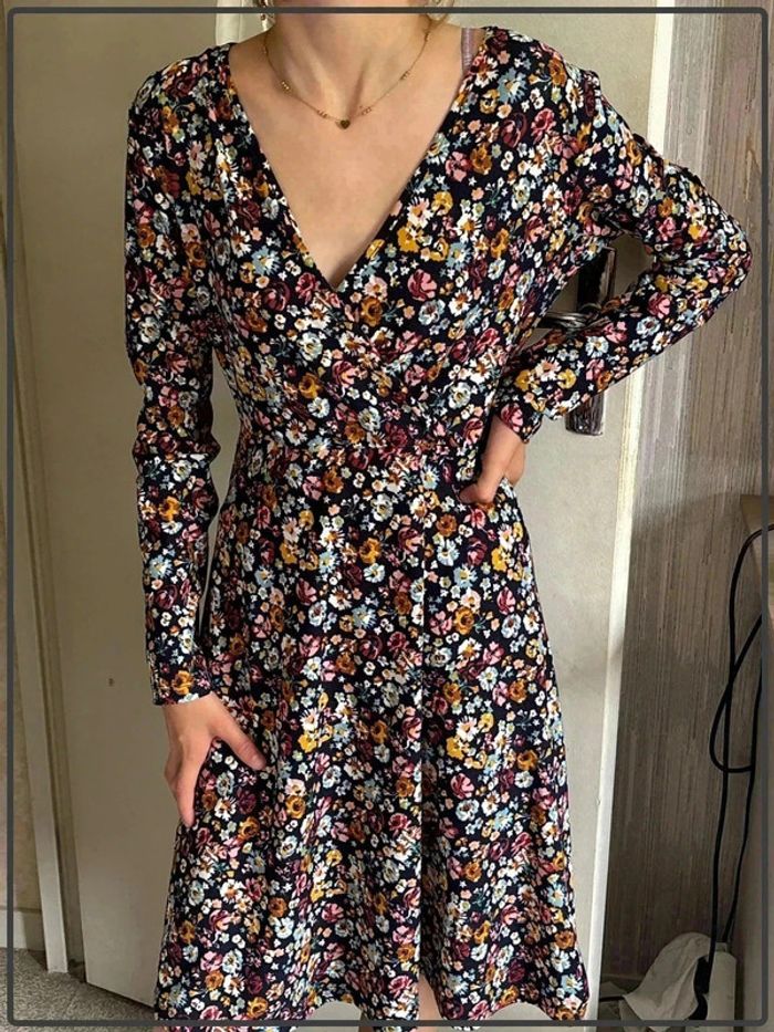 Magnifique robe taille 36 marque new lavina neuve *