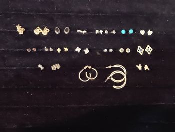 lot de boucles d'oreilles 