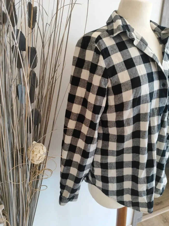 Chemise Zara 38 à carreaux noirs et blancs - photo numéro 2