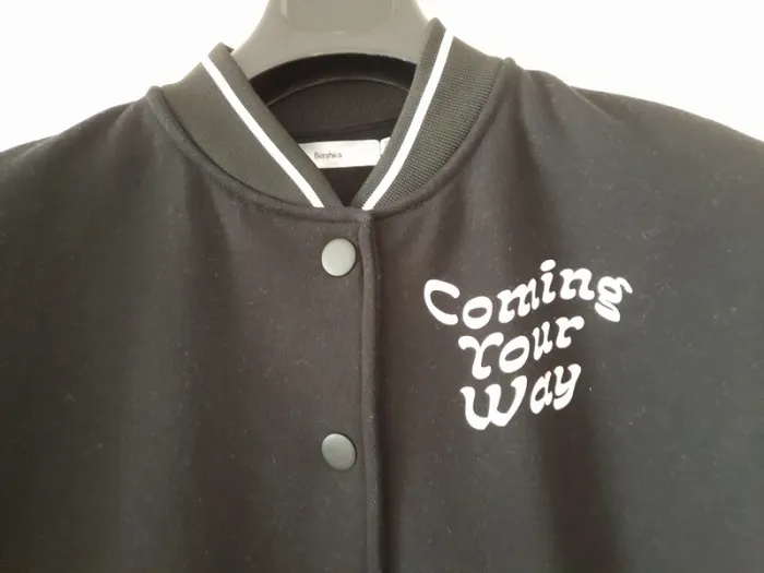 Blouson Teddy avec inscriptions au dos - photo numéro 2