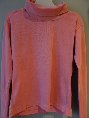 T-shirt col roulé rose