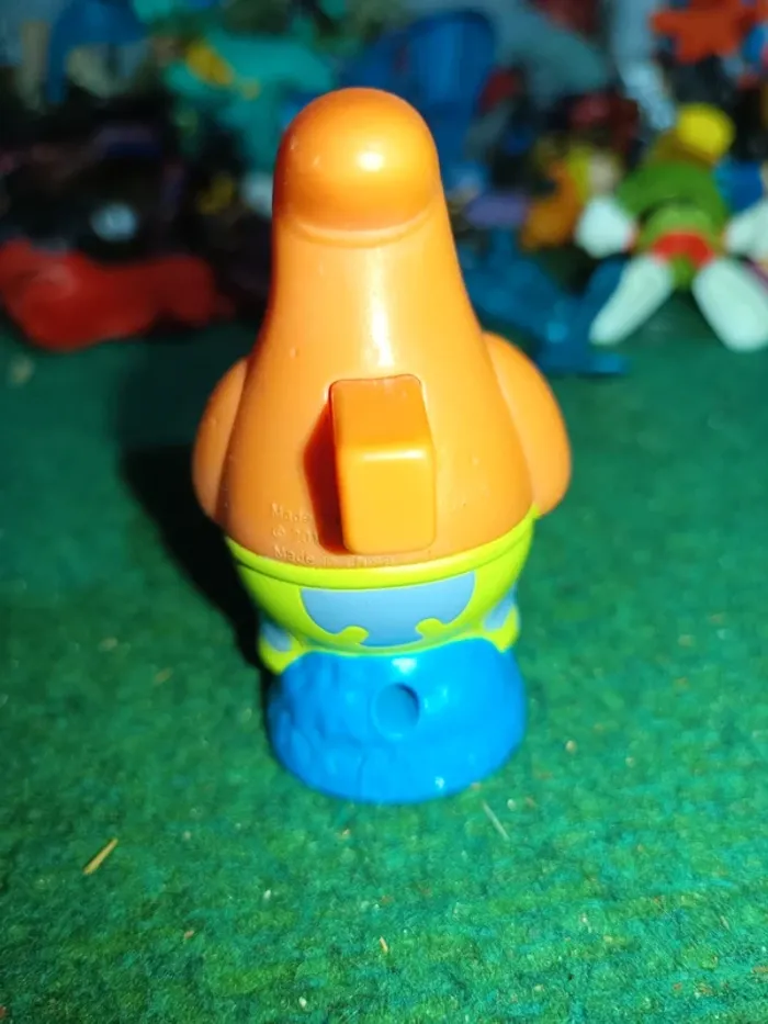 Figurine bob l'éponge Mc Donald's "Patrick" - photo numéro 2