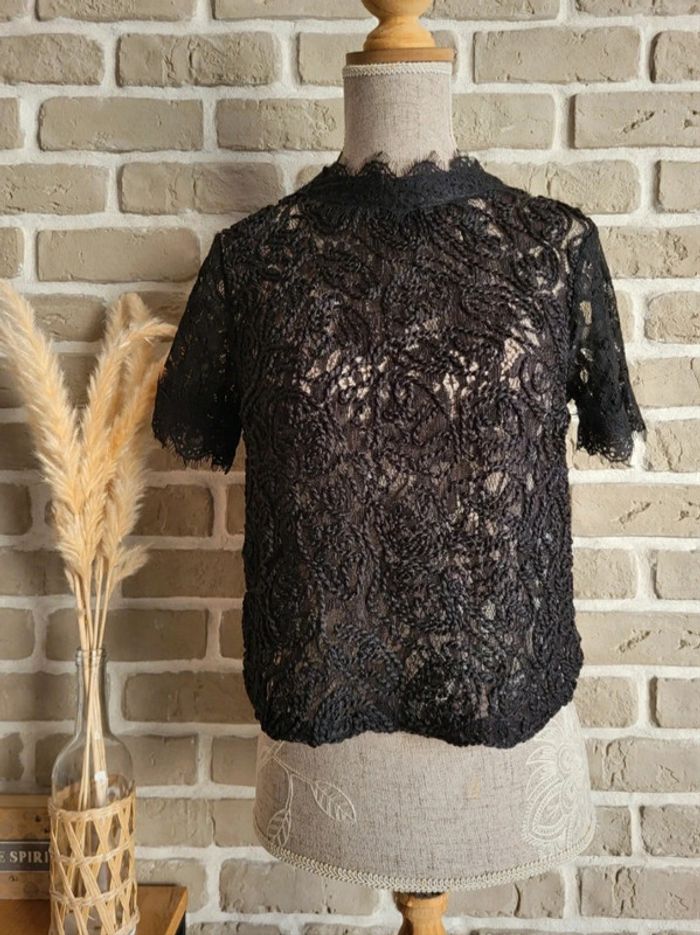 Blouse en dentelle noire Zara - Neuve avec étiquette - photo numéro 2