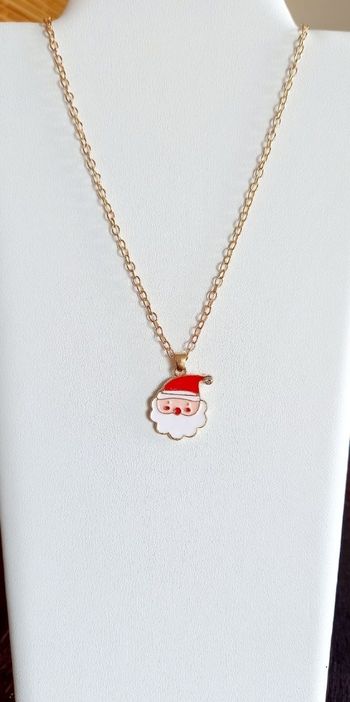 Collier doré pendentif Père Noël