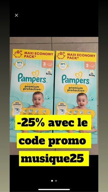 Deux paquets de couches Pampers premium taille 3