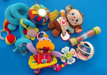 Lot jouet bebe