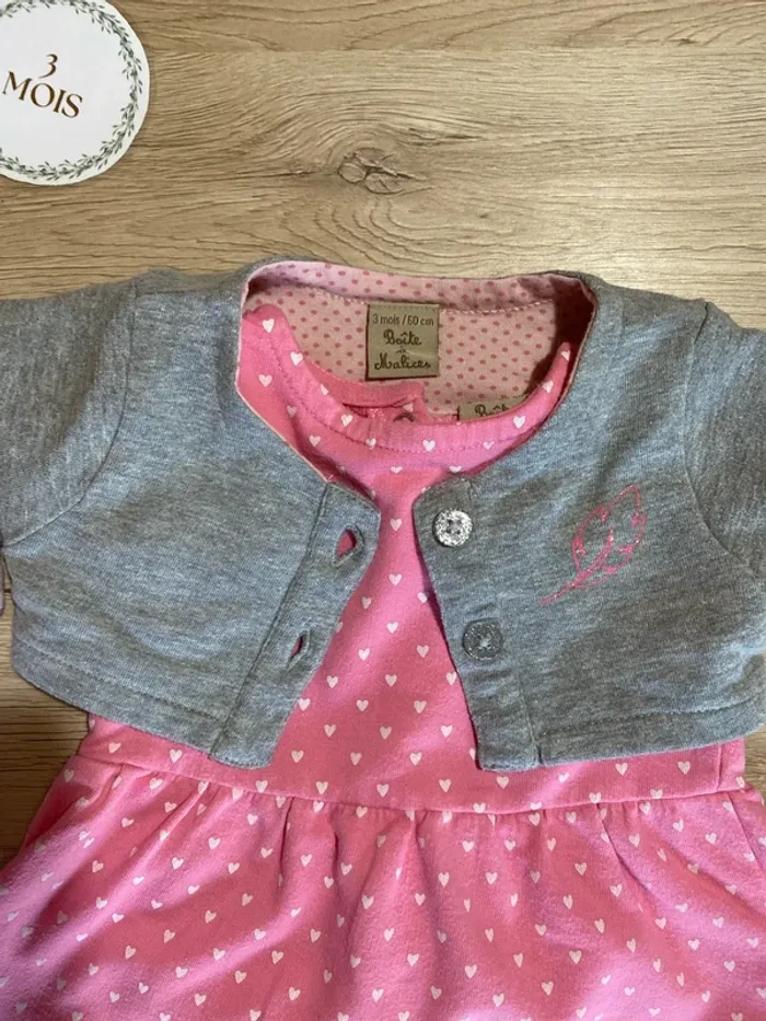Robe manche longue rose bonbon hiver avec son gilet bébé fille 3 mois Boîte à Malices - photo numéro 2