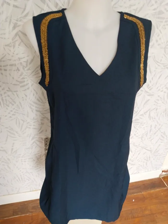 Magnifique robe à sequins marque Kiabi taille 42 - photo numéro 3