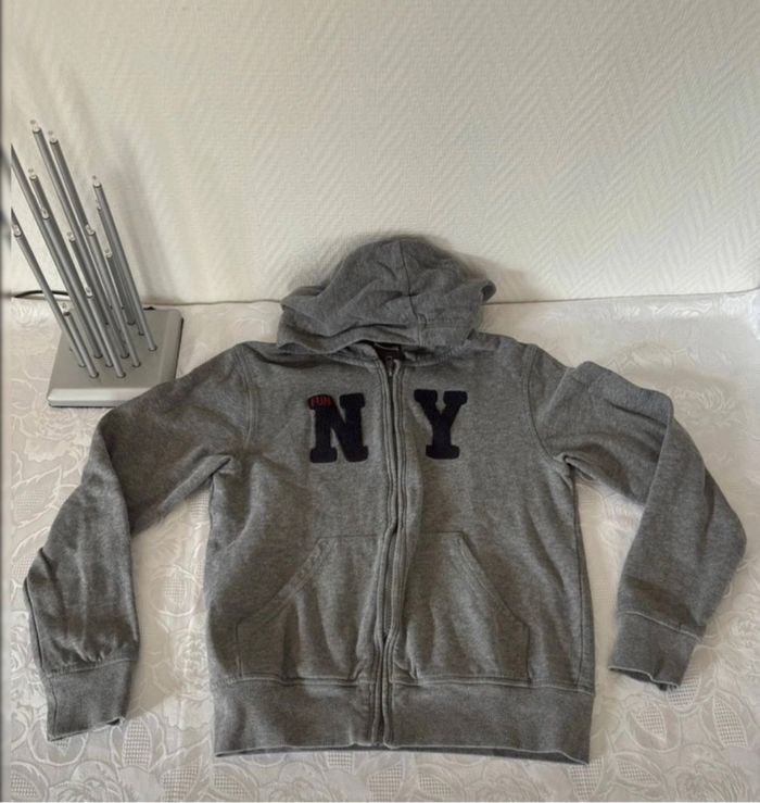 • 2 Gilets ~ 12 ans • - photo numéro 4