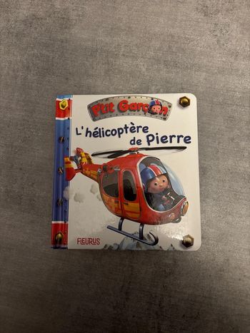 Livre, petit garçon, hélicoptère de Pierre