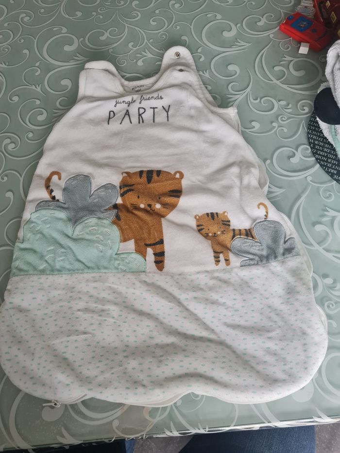 Gigoteuse velours kiabi 0-6 mois