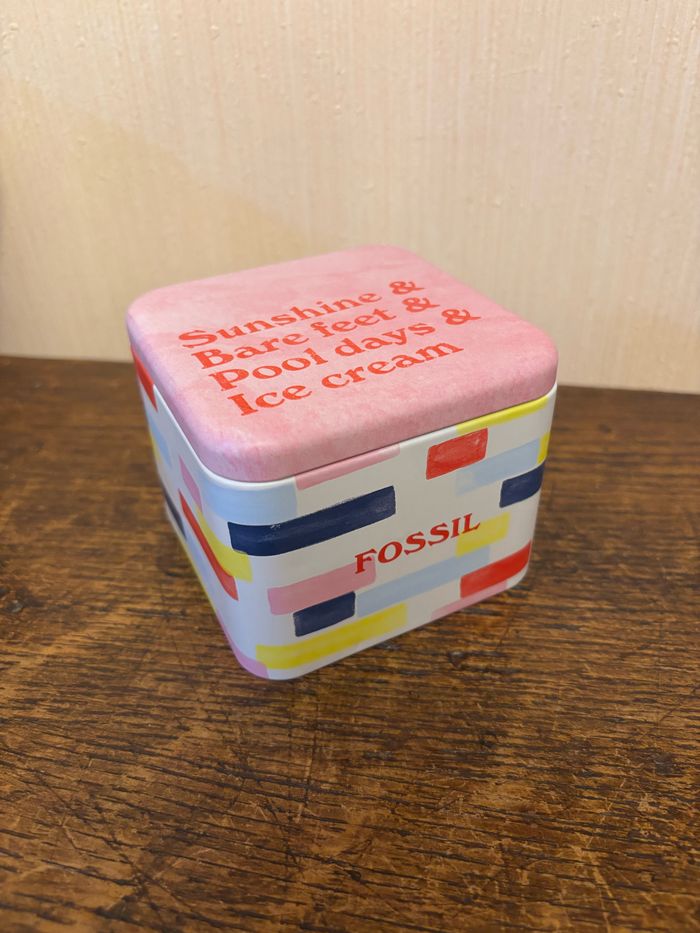 Boîte Fossil rose (vide)