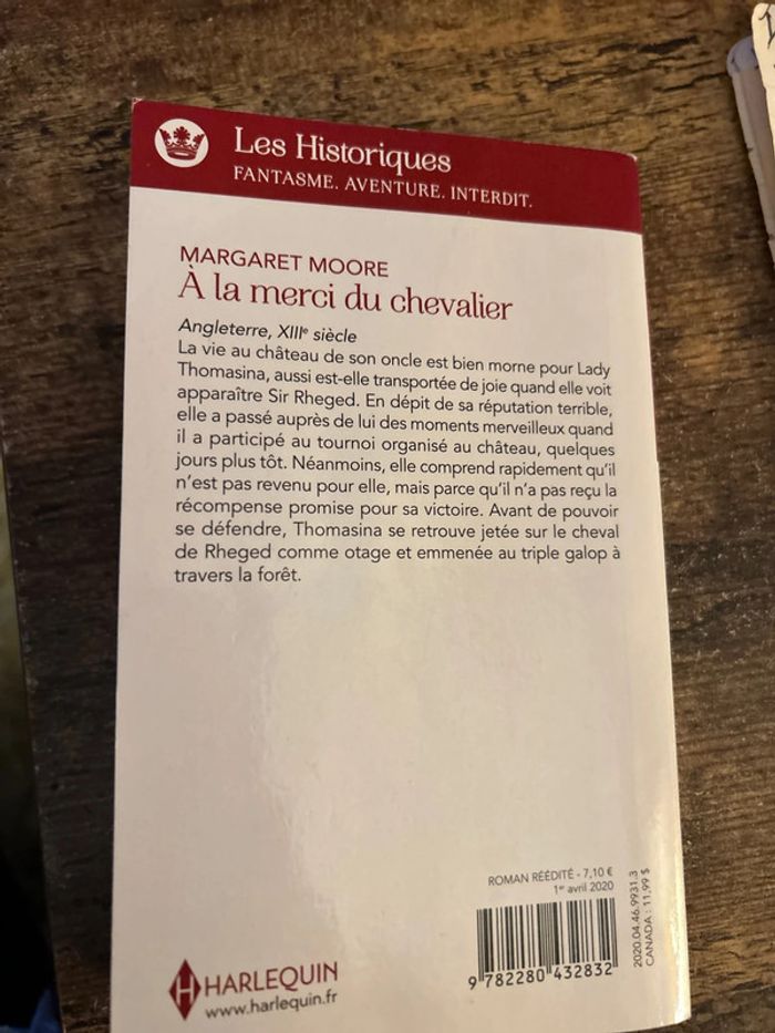 À la merci du chevalier - photo numéro 2