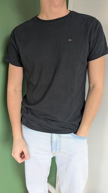 T Shirt Tommy Jeans (Noir), S