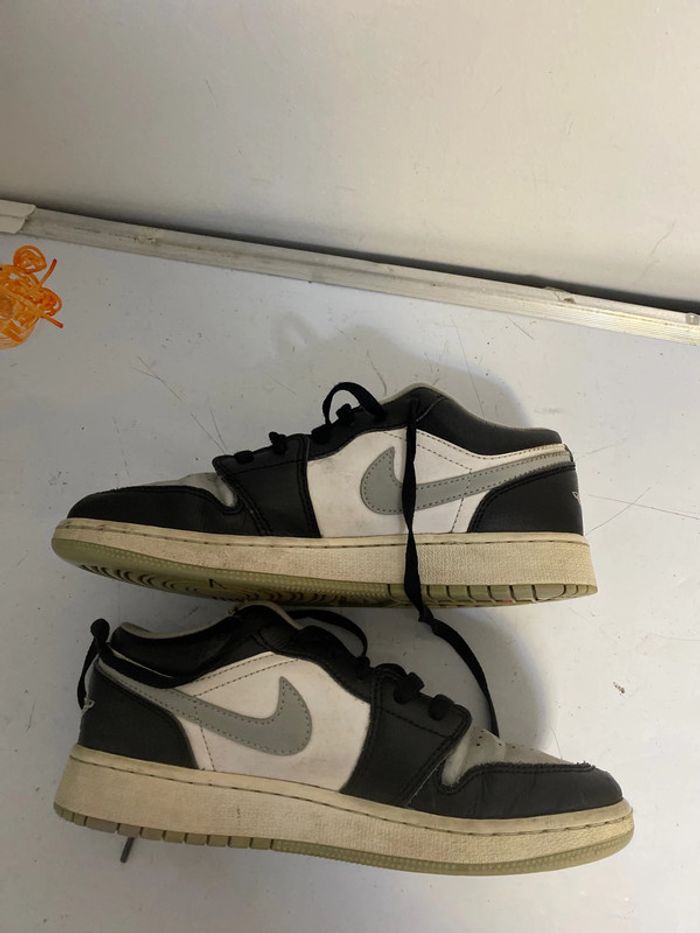 Basket Nike air Jordan. Pointure 37,5 - photo numéro 3