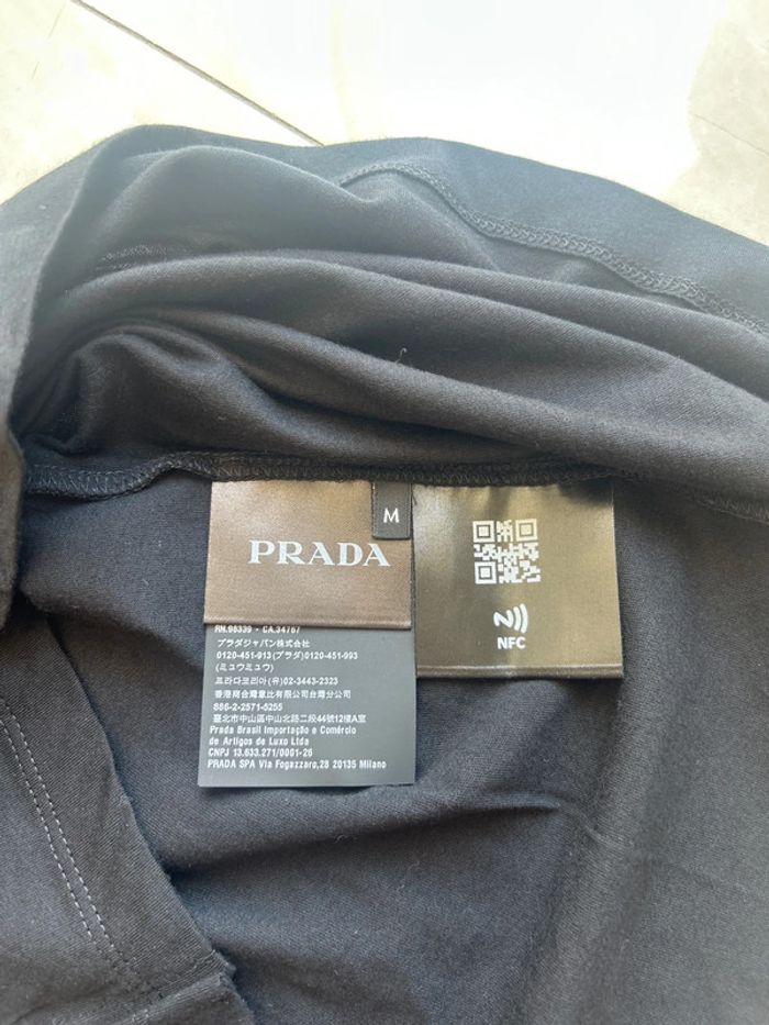 T Shirt Prada - photo numéro 6
