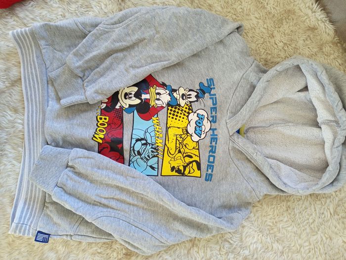 Lot pulls/sweats 4 ans - photo numéro 5