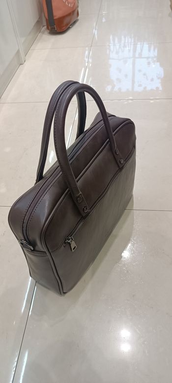 Sac business en cuir pu marron neuf jamais utilisé
