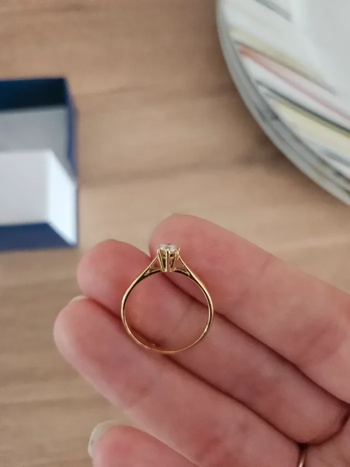 Bague or 18 carats – Taille 53/54 – pierre blanche scintillante - photo numéro 13