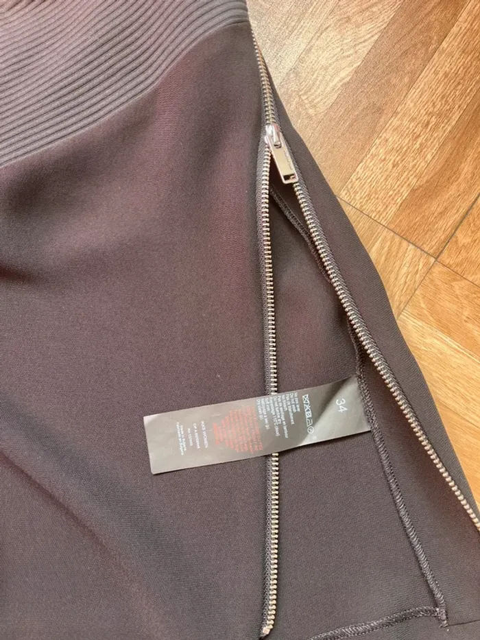 Mini jupe noir avec zip Ikks (NEUF) - photo numéro 2