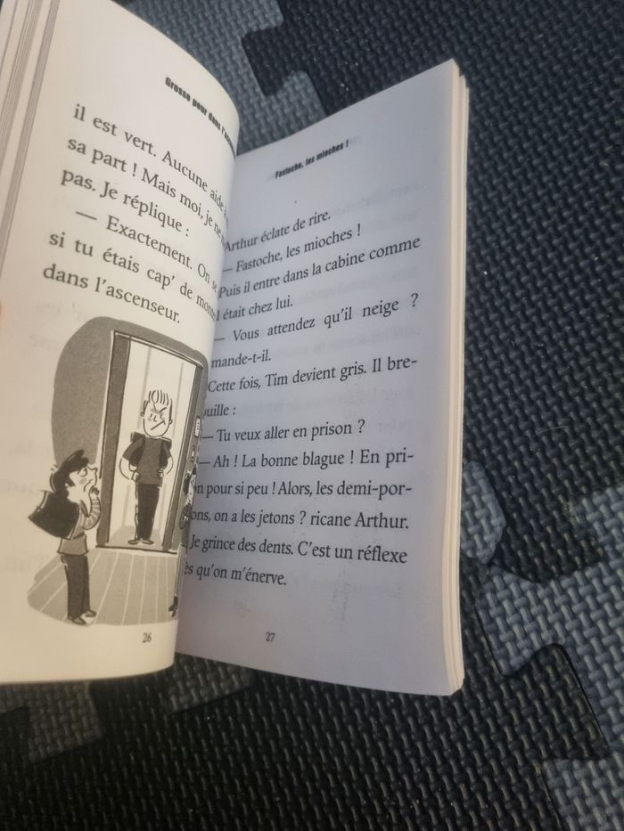 Petit roman enfant Grosse peur dans l'ascenseur dès 7ans - photo numéro 3
