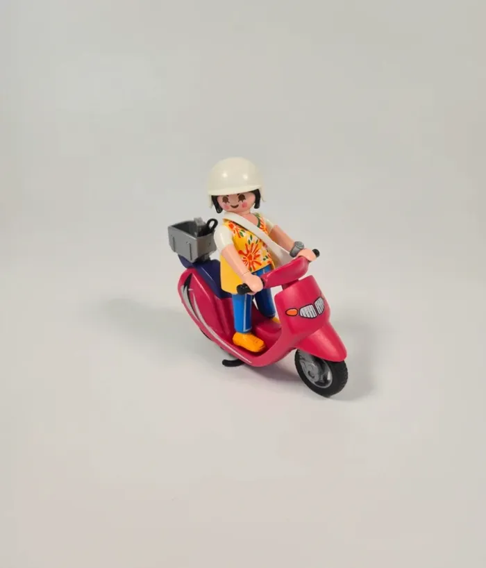 Playmobil Femme à scooter - photo numéro 5