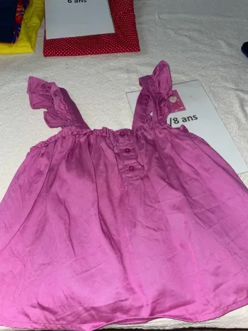 Blouse Kiabi 8 ans neuve